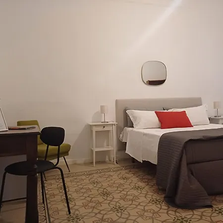 Della Posta Vecchia Couette-café 3*