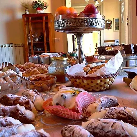 Della Posta Vecchia Bed and Breakfast