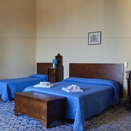Della Posta Vecchia Bed & Breakfast 3*